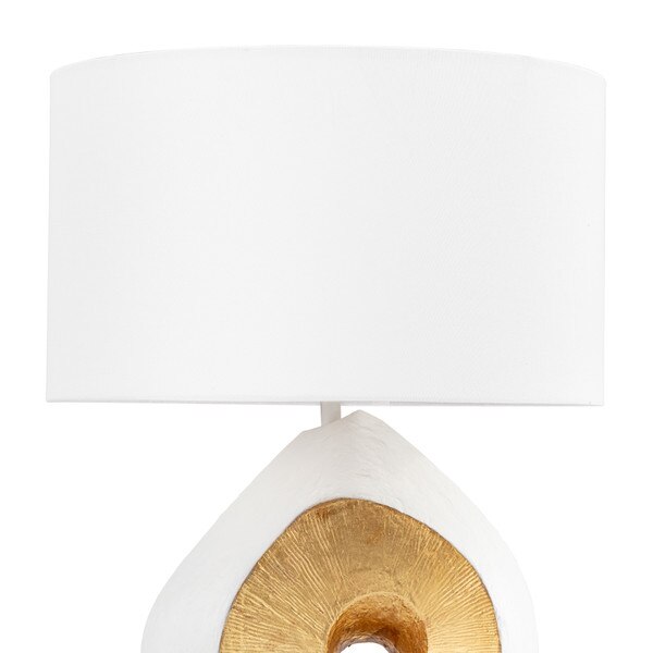 Tristan Table Lamp Macro 2